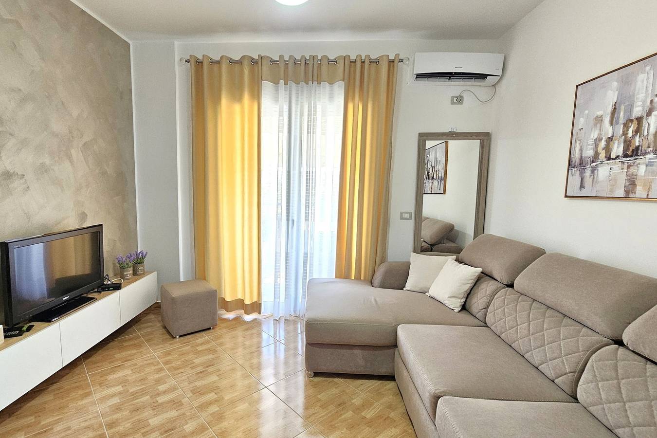 Apartamento entero, Pool View Palm 002 in Orikum, Vlorë