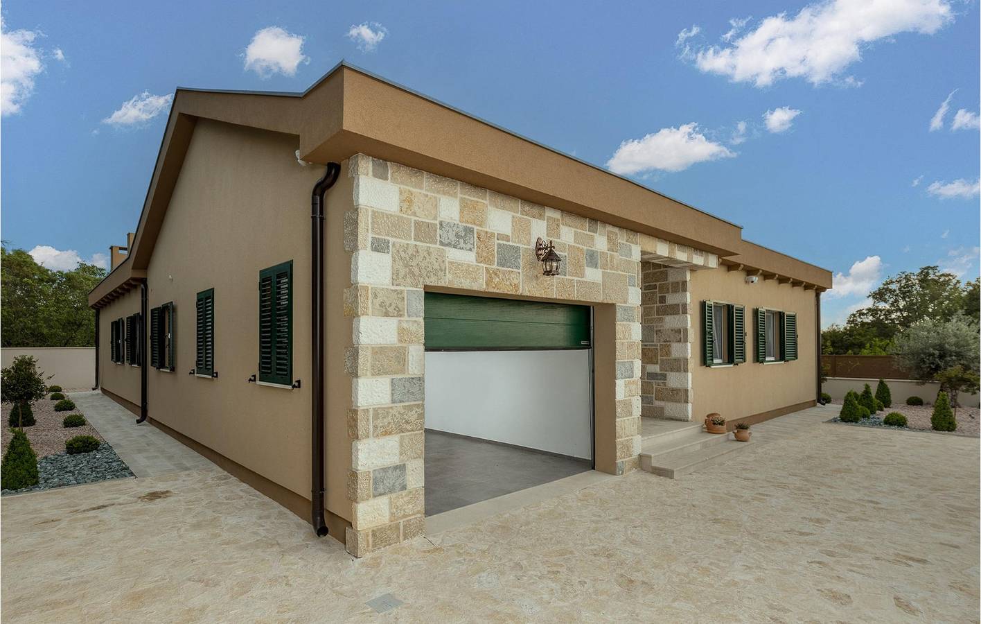 Casa vacanza a Zara a partire da 248€ a notte