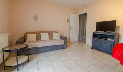 Gîte pour 4 Personnes dans Laines-aux-Bois, Aube, Photo 1