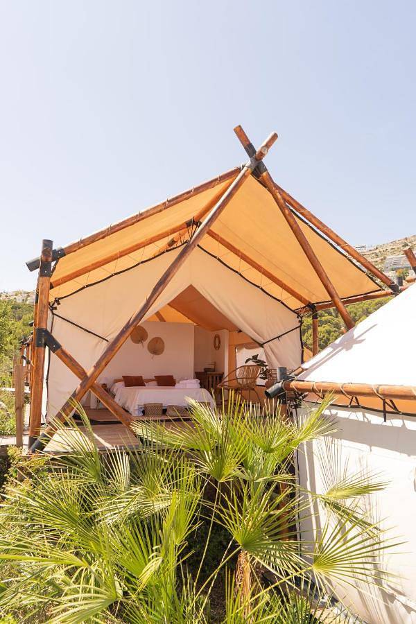 Tente pour 2 personnes, avec terrasse et vue ainsi que piscine et jardin dans Province d'Alicante - 4