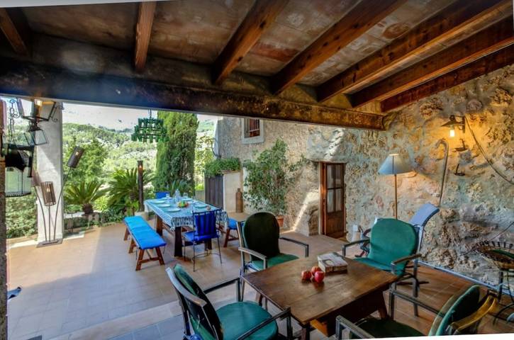 Finca 'Cerdà' mit Bergblick, Wi-Fi und Klimaanlage in Pollença, Mallorca Norden
