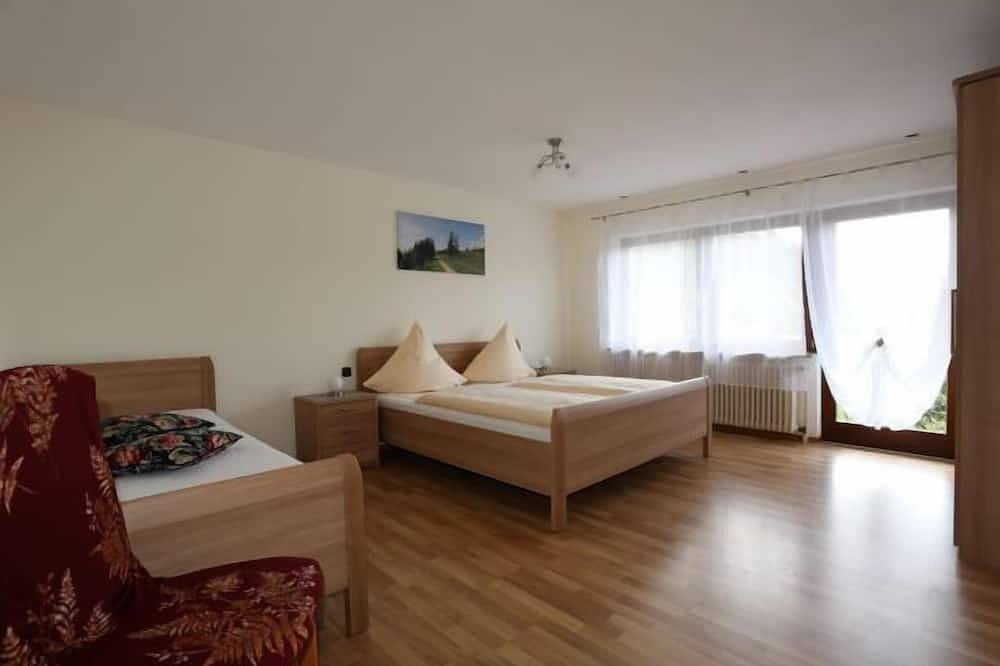 Ganze Wohnung, Ferienwohnung Apfelblüte , 50qm, 1 Schlafzimmer, max. 4 Personen in Seebach (Ortenaukreis), Mittlerer Schwarzwald
