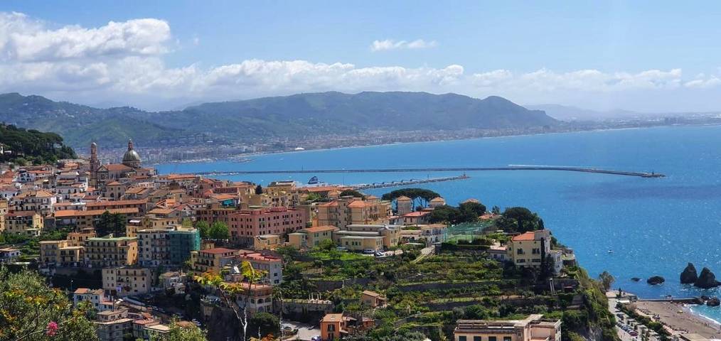 Location de vacances pour 2 personnes, avec terrasse et jardin à Vietri sul Mare - 3