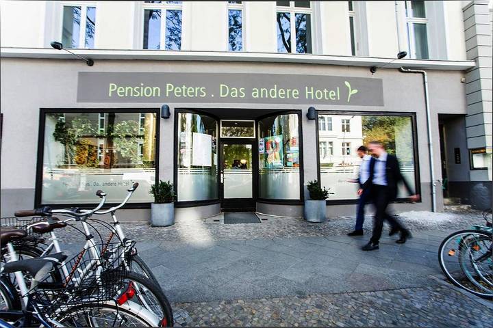 Hotel für 10 Personen, mit Garten in Charlottenburg Berlin