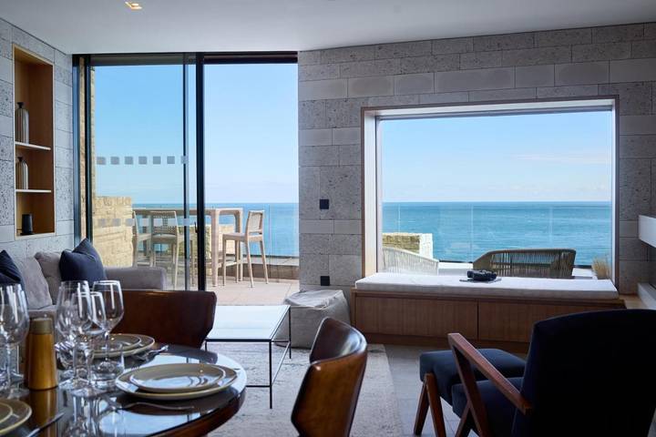 Apartment for 4 people, with terrace and view in Isle of Portland