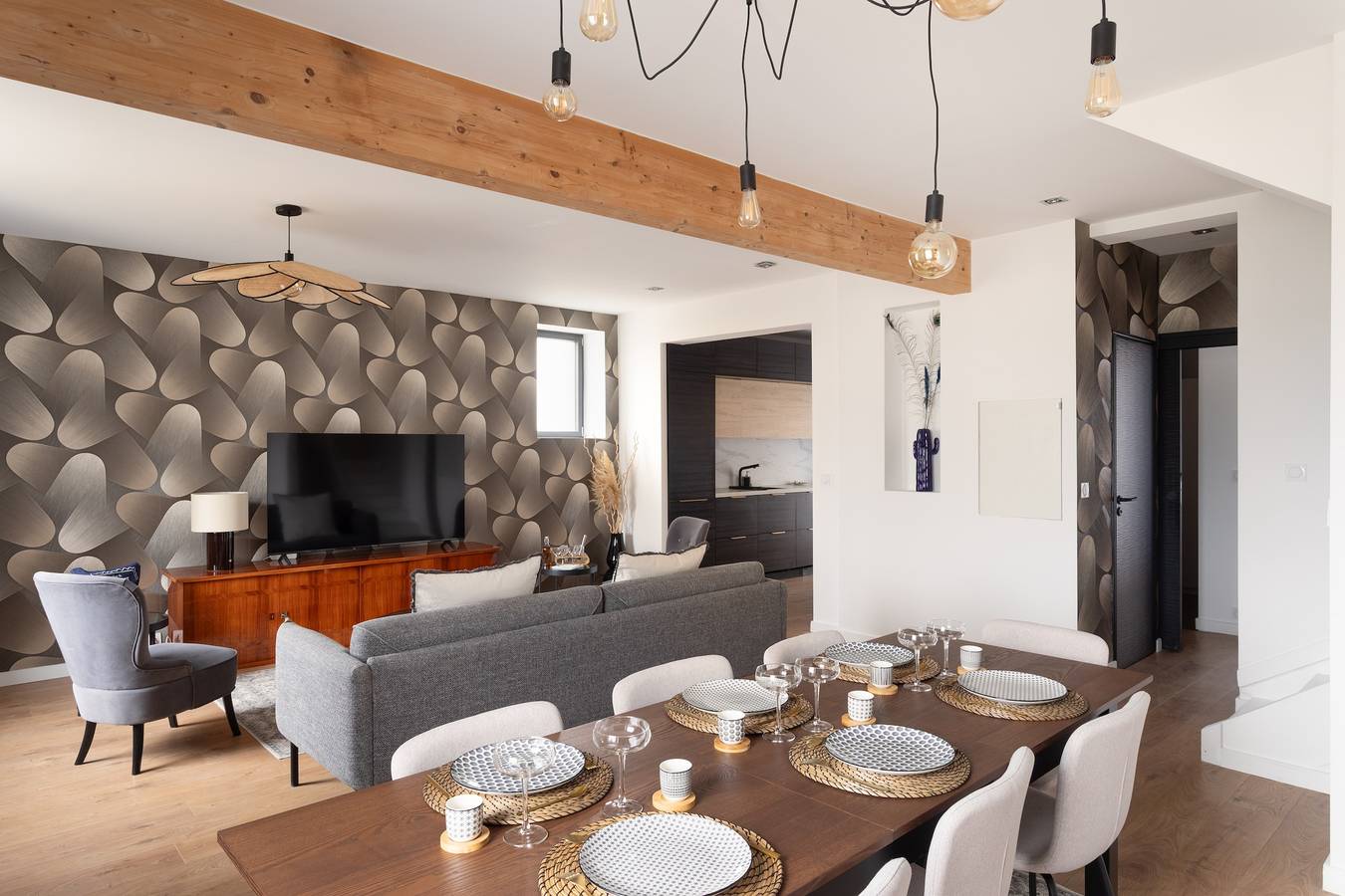 Entire apartment, Maison Nova - charmant appt avec parking privé in Rennes, Rennes region