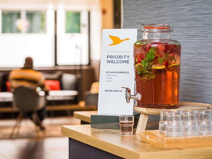 Hôtel pour 3 personnes, avec Terrasse et Vue dans Gare De Bruxelles Midi - 2