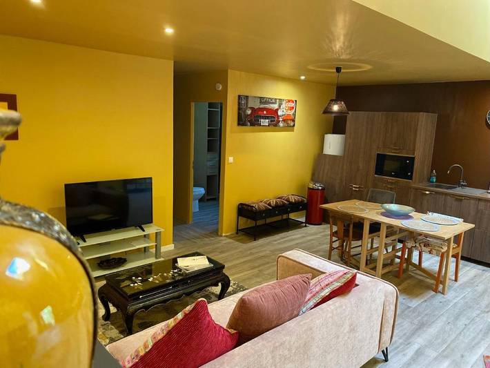 Gîte pour 4 personnes, avec terrasse et jardin à Saint-Yzans-de-Médoc