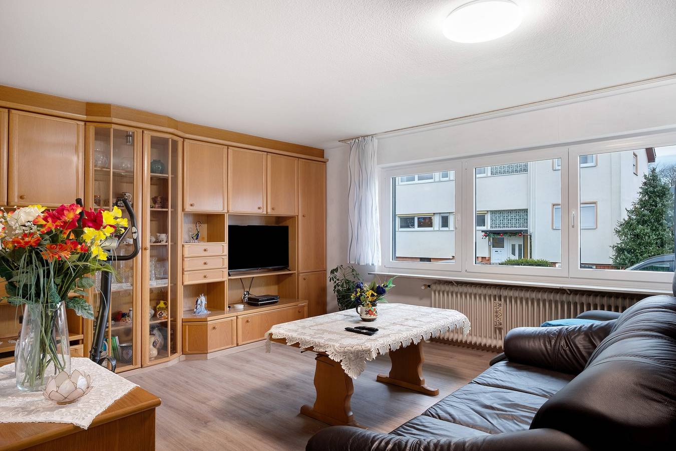 Ganze Wohnung, Ferienwohnung 'Pension Zum Europapark' mit Bergblick, Gemeinschaftsterrasse und Wi-Fi in Teningen, Südschwarzwald