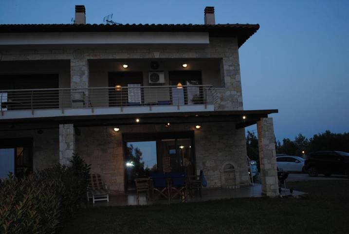 Villa für 6 Personen, mit Garten und Ausblick in Kassandra