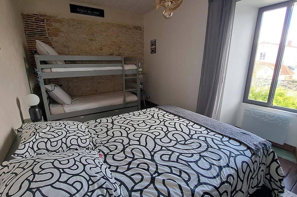 Charming 4-star residence La Katora with heated indoor pool in Angles, Vendée