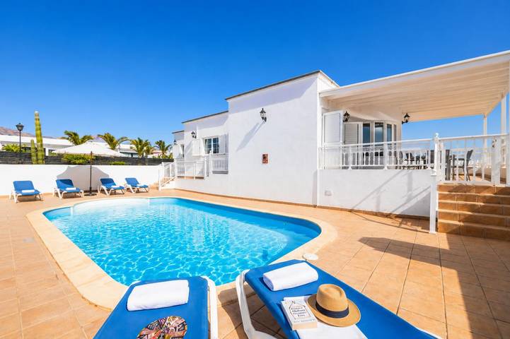Villa für 6 Personen, mit Meerblick und Terrasse
