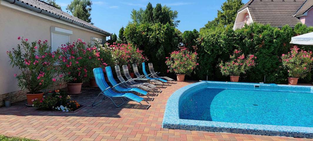 Ferienhaus für 16 Personen, mit Balkon und Garten am Balaton - 3