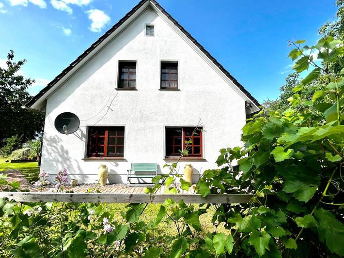 Ferienwohnung für 6 Personen, mit Garten und Ausblick in Ahrenshagen-Daskow