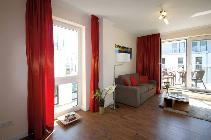 Ganze Wohnung, Villa Bernstein We 18 - mit möblierter Dachterrasse (Balkon), schöner Meerblick und Strandnähe in Börgerende, Börgerende-Rethwisch