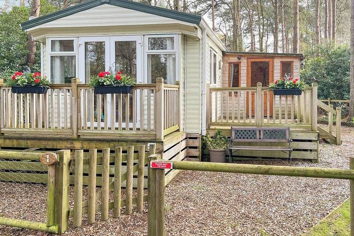 Cottage for 4 people, with garden and hot tub in Weybourne