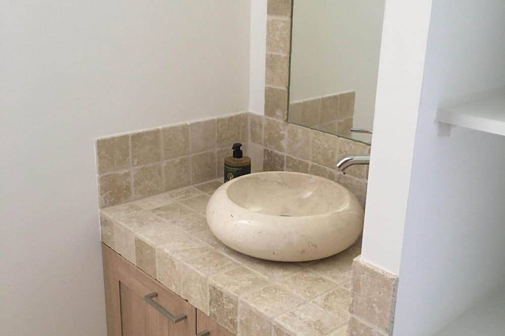 The Provençal villa. in Sarrians, Vaucluse