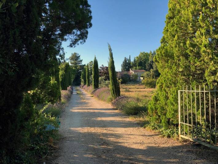 Maison d’hôte pour 2 personnes, avec jardin et vue à Caumont-sur-Durance - 2