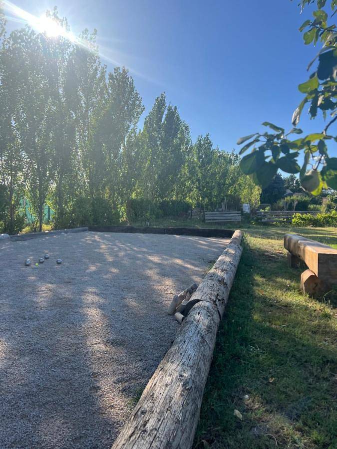 Gîte pour 6 personnes, avec jardin et piscine à Camaret-sur-Aigues - 4