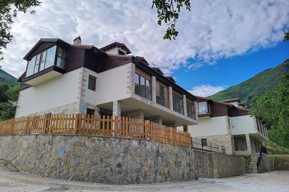 Ganze Wohnung, Apartamento con vistas a  los Picos de Europa 4 pax - 1 in Vega de Liébana, Cordillera Cantábrica