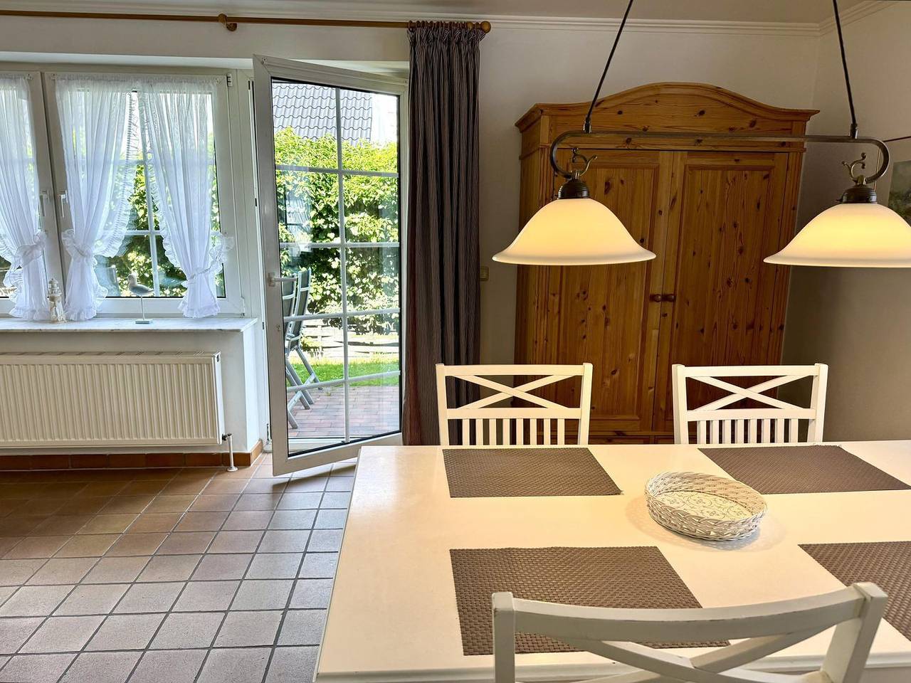 Ganze Wohnung, Gemütliche 2-Zimmer Ferienwohnung mit Terrasse in ruhiger Lage von Westerland in Westerland, Sylt (Gemeinde)