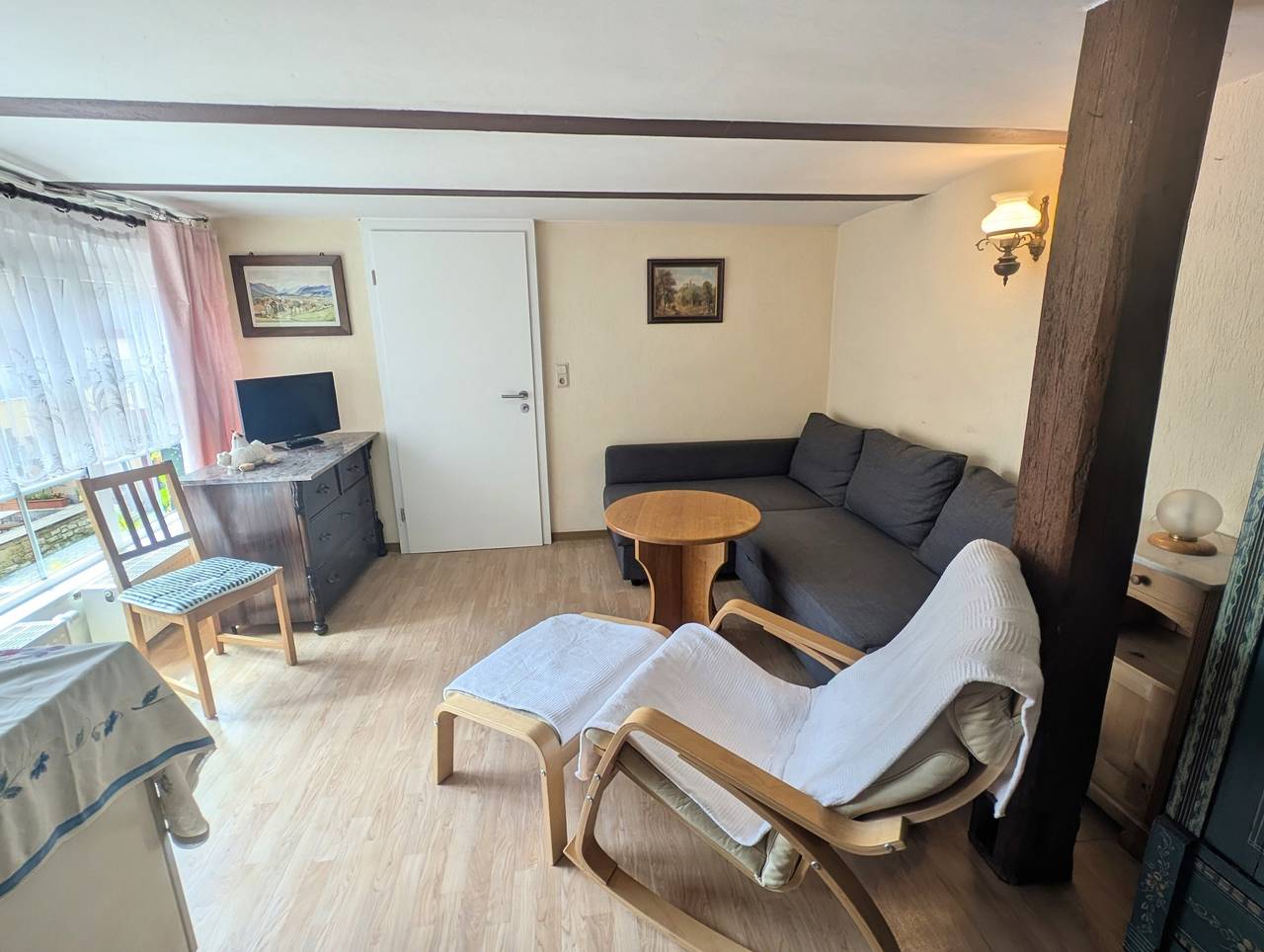 Entire apartment, Nostalgic Apartment "Hühnerstall" with Unique Charm (Garden Access, Wi-Fi, Parking) in Hörselberg-Hainich, Hainich