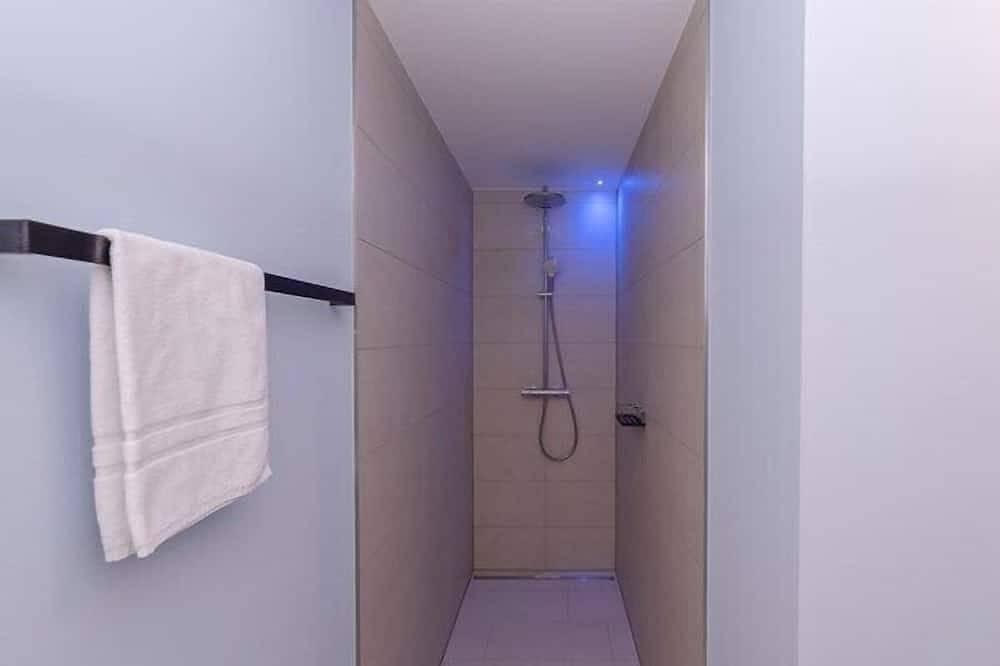 Ganze Wohnung, Apartment Zum Garten, 25 qm, 1 Wohn-/Schlafzimmer, Terrasse, max. 2 Personen in Singen, Hegau