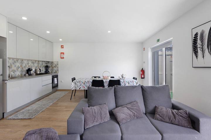 Manuelhouse – Modern Two-Story Home in Vila Nova de Gaia in Vilar de Andorinho, Porto District