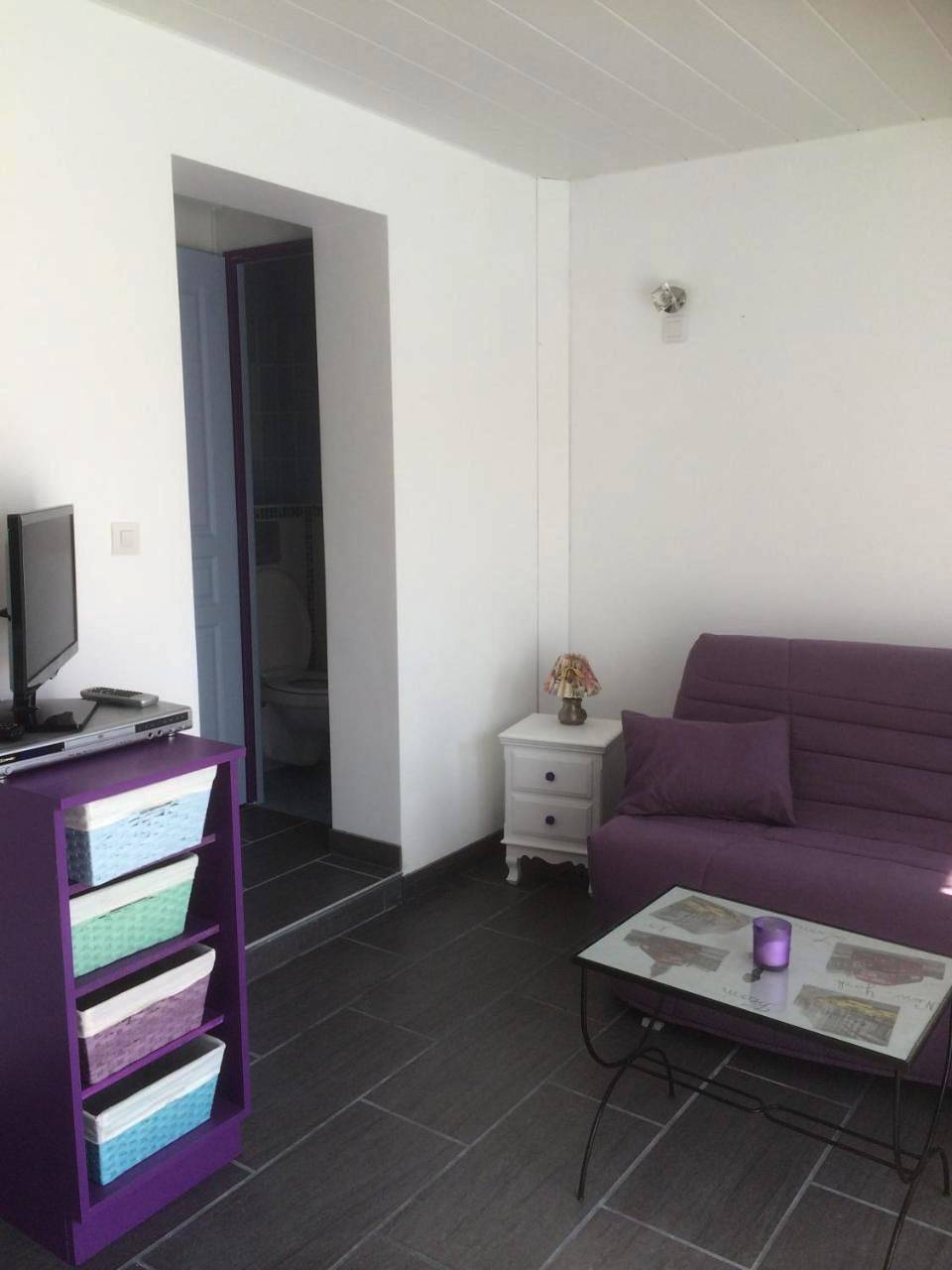Appartement entier, Studio indépendant dans villa avec piscine à Gap in Gap, Région de Gap