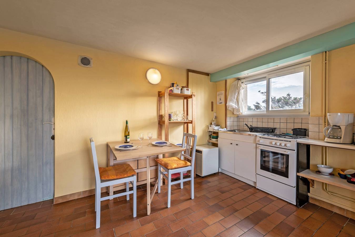 Studio-appartement 'Vue Sur Mer' met zeezicht, privéterras en wifi, foto 9