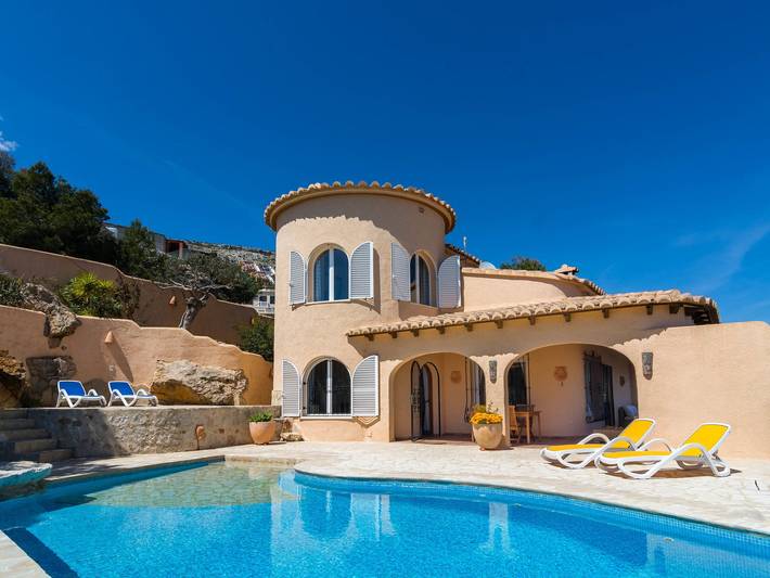 Ferienhaus für 6 Personen, mit Terrasse und Garten sowie Pool in Poble Nou de Benitatxell