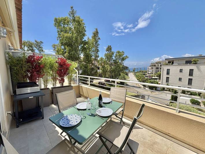 Gîte pour 4 personnes, avec terrasse dans Plage d'Agosta - 2