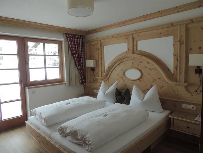 Ganze Ferienwohnung, Romantik Suite in Holzgau, Allgäuer Alpen (Österreich)