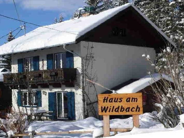 Ferienwohnung für 4 Personen, mit Balkon und Terrasse sowie Garten und Seeblick am Weissensee