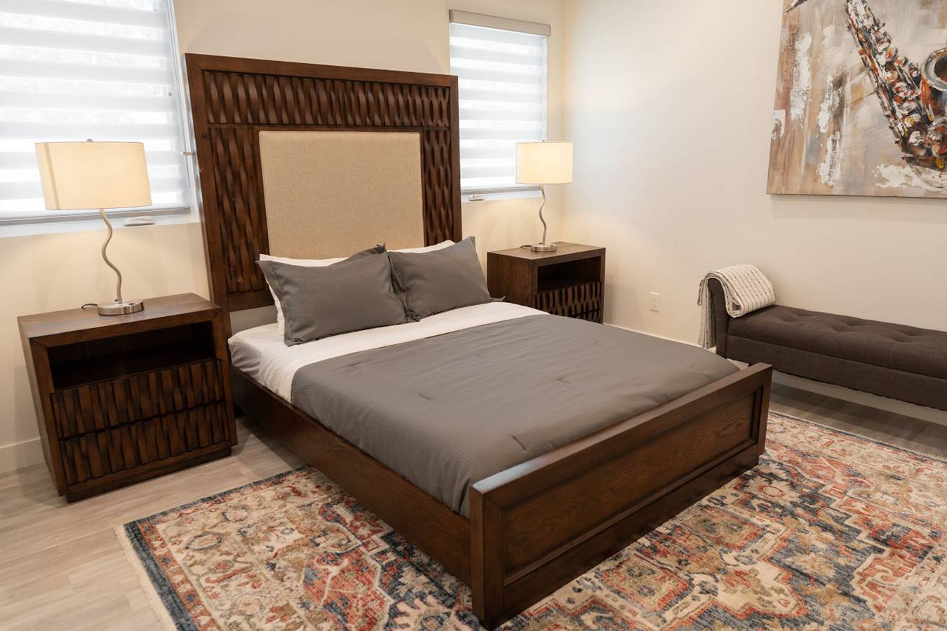 Stunning 2Br Home Built In 2023 w/ Walk-In Closet, 65" Tvs & Private Fenced Patio p68 in North Hollywood, Los Angeles