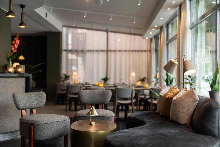 Hotel für 2 Personen, mit Terrasse und Sauna in Skövde