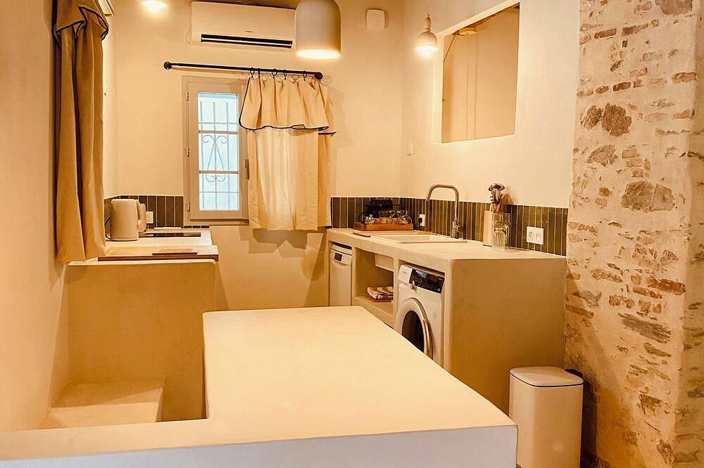 Ganze Wohnung, Charming studio in the historic Citadelle district of Bastia in Bastia, Cap Corse