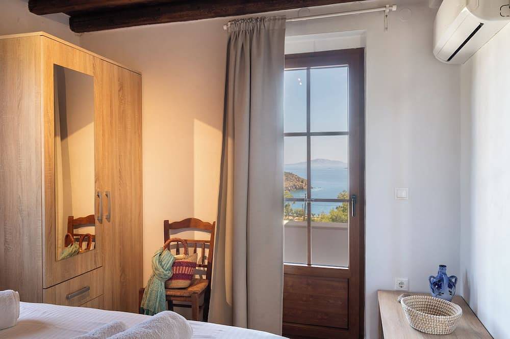 Entire apartment, Blue Vista Patmos Sofia Quadruple Apartment in Skala (Patmos), Dodecanese
