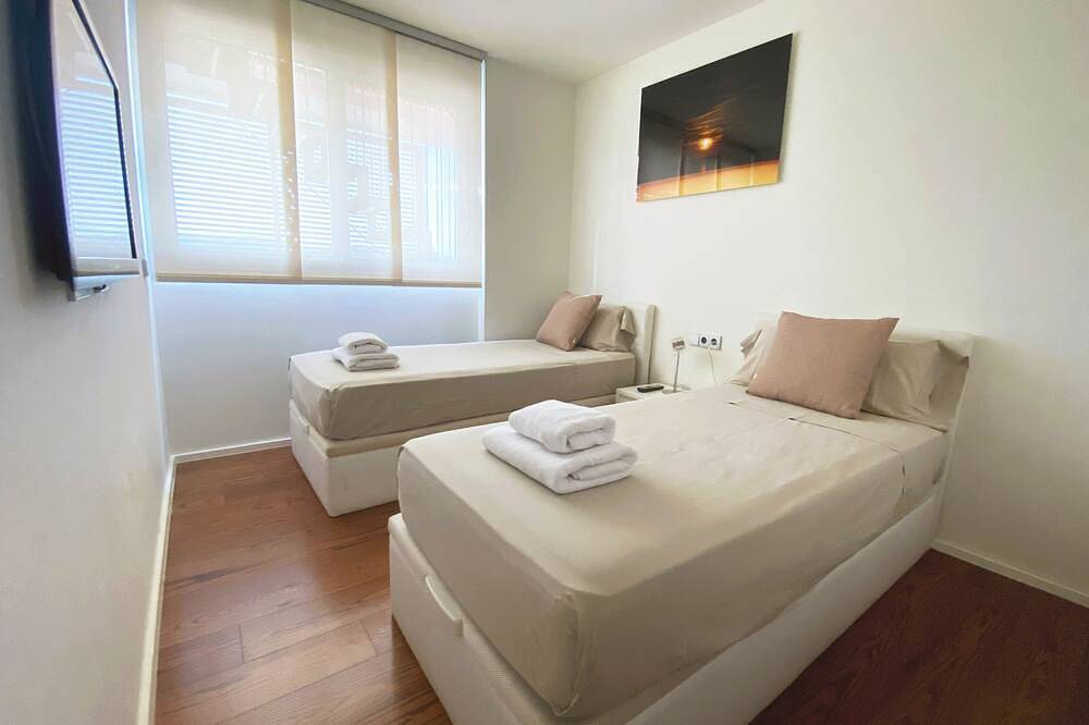 Entire apartment, Jacuzzi Apartment Marina Botafoch Ibiza in Talamanca, Ibiza (Municipality)