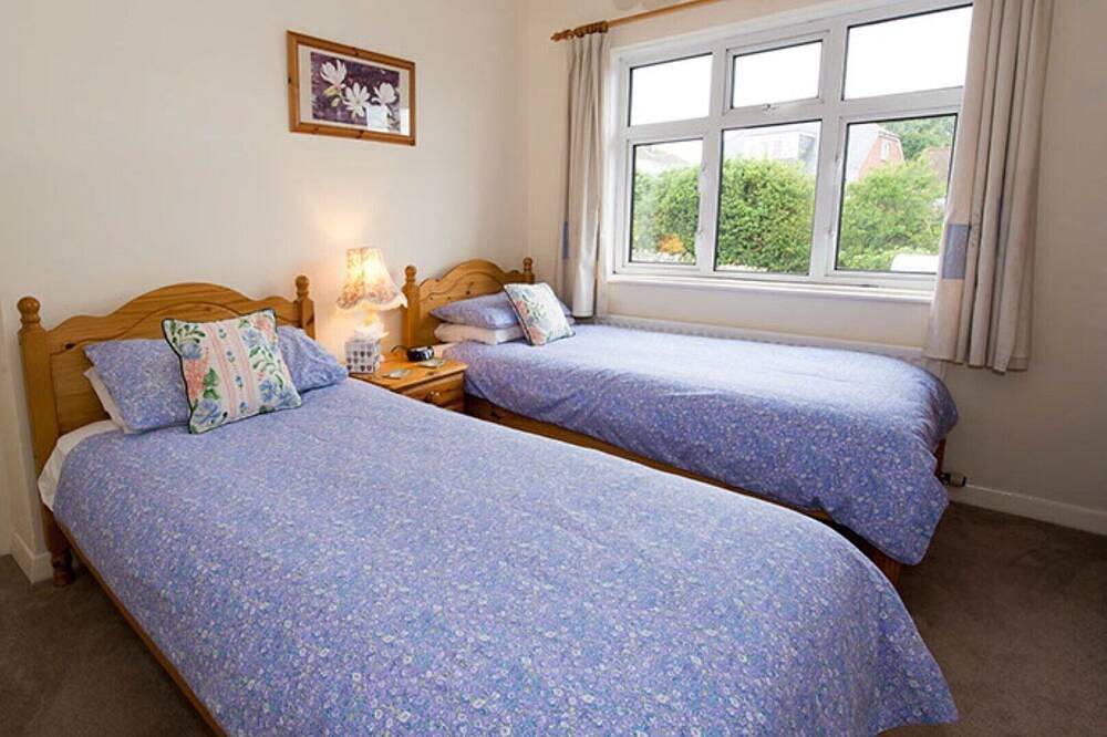 Green Leas (Sleeps 5 + Baby) in Dorset