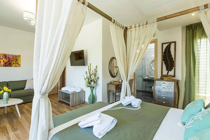Premium Strandvilla mit privatem Pool und Panoramablick auf das Meer aus jedem Winkel in Panormos (Rethymno), Rethymno und Umgebung