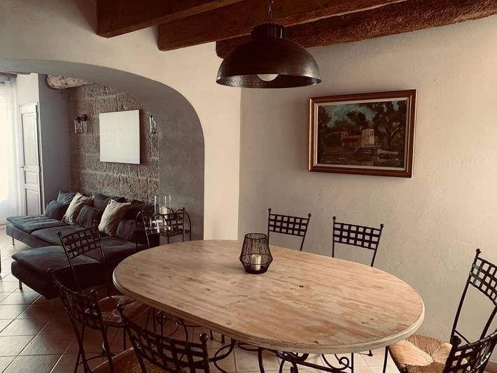 Gîte pour 6 personnes, avec terrasse à Vallabrègues - 4