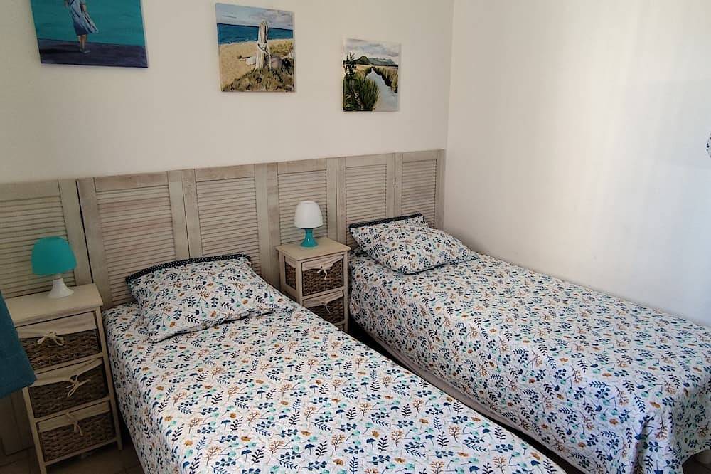 New house in a touristy 3 stars residence in front of the sea in Losari, Belgodère