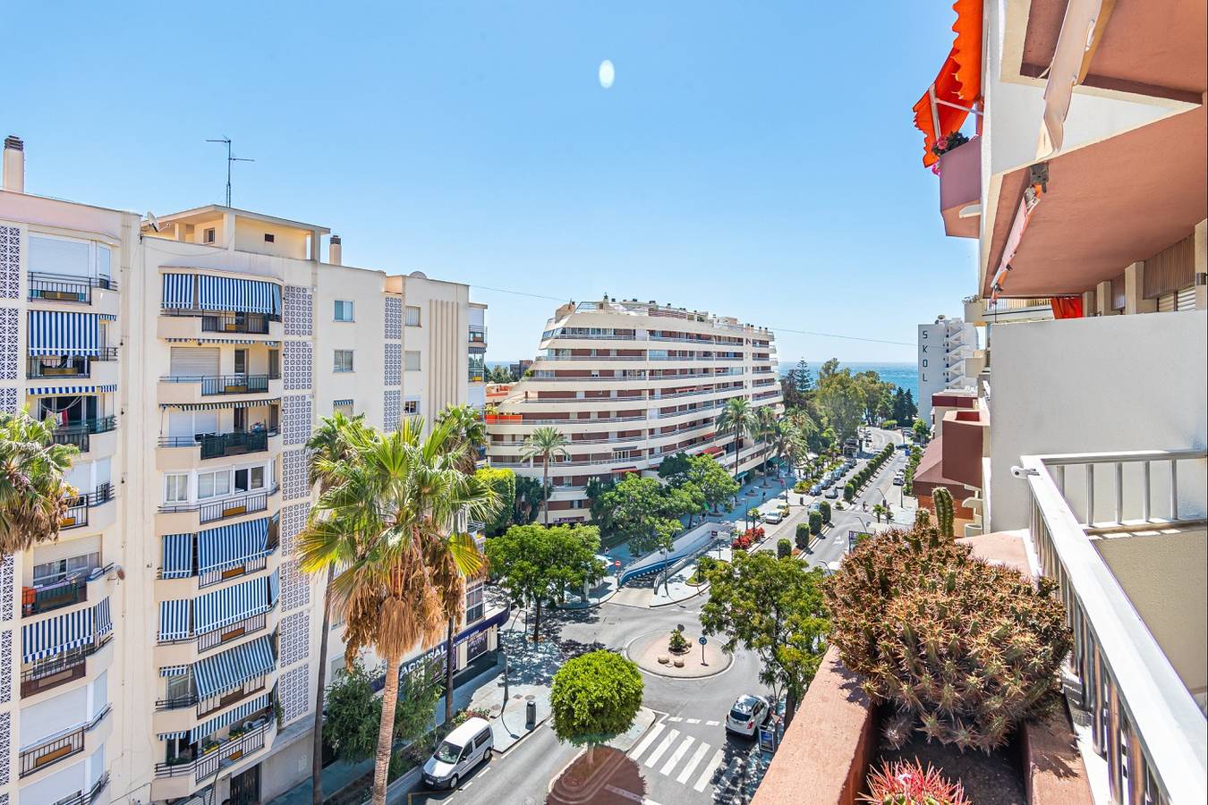 Apartamento vacacional entero, White Comfort - Junto al mar en el centro in Marbella Centro, Marbella