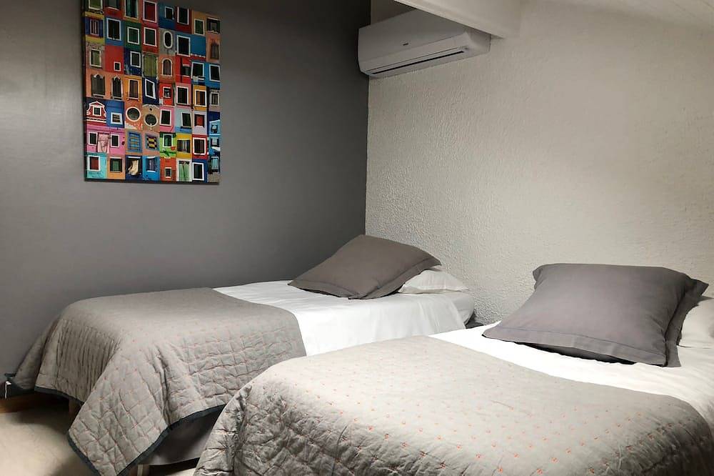 All Comfort, pleasant Terrace, Near Lake and Sea. Private parking. in Lac d'Hossegor, Hossegor