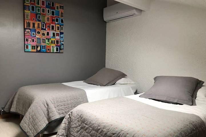 Location de vacances pour 4 personnes, avec terrasse et jardin, animaux acceptés dans Plage Naturistes - 3