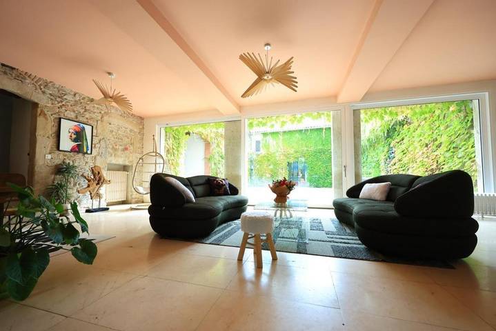 Location de vacances pour 10 personnes, avec jardin et piscine à Valderiès - 4