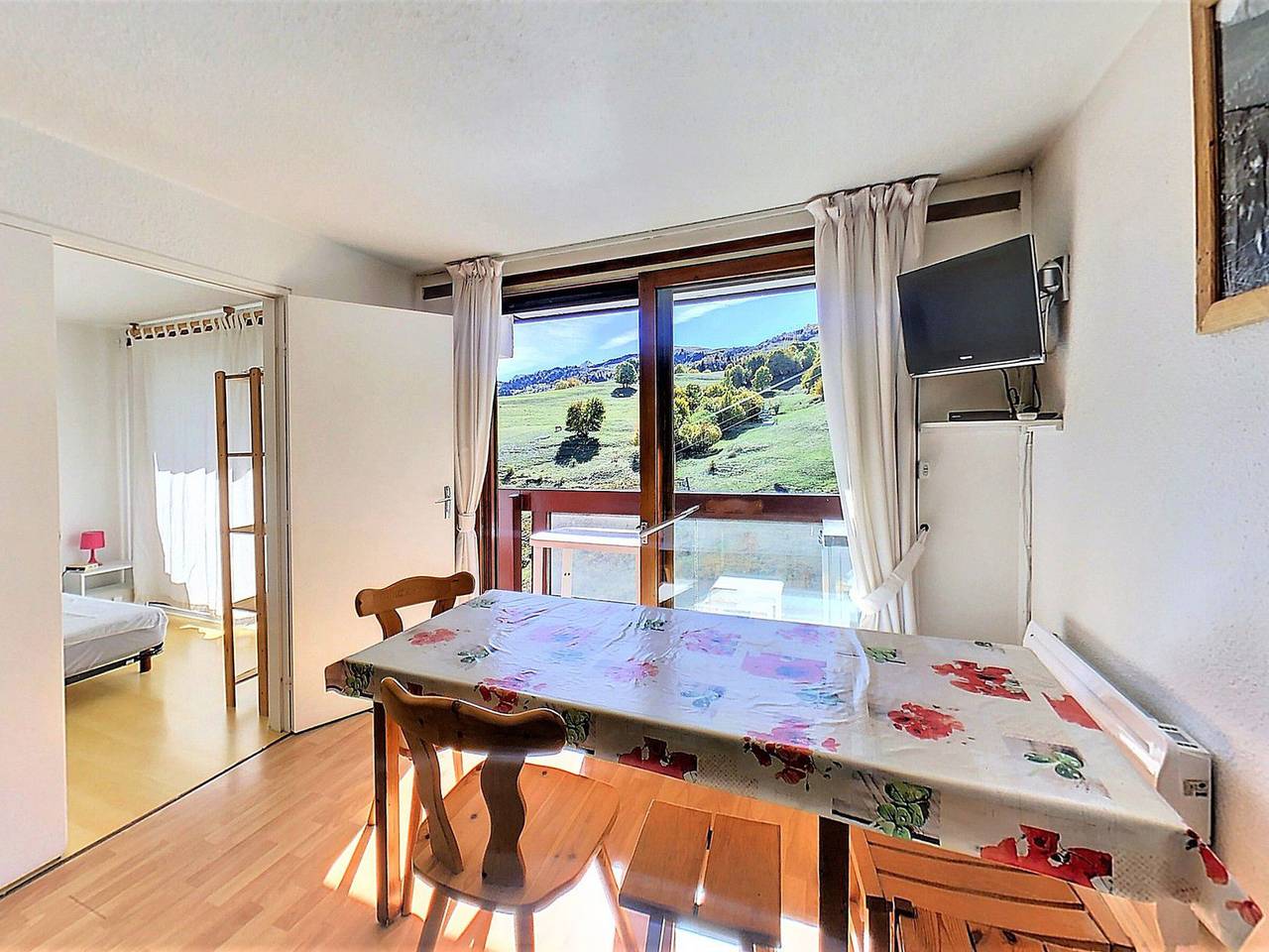 Chalet pour 6 Personnes dans Le Corbier, Villarembert