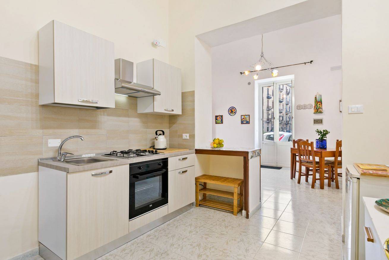 Apartamento entero, Corso dei Mille Railway Apartment in Palermo, Provincia de Palermo