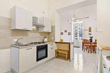 Apartment for 2 People in Palermo, Palermo Province, Photo 2